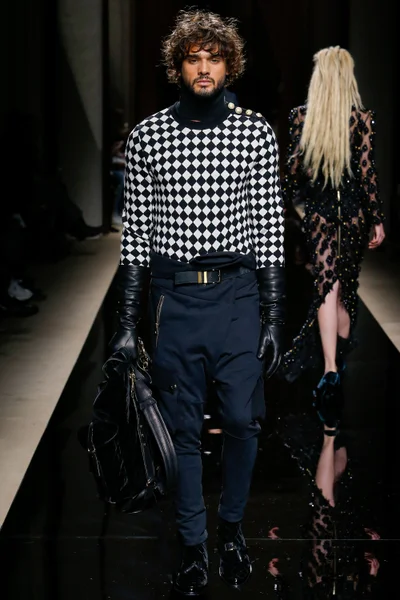 Look 57